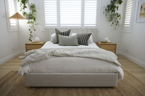 Alexandra Slat Bed - Queen 