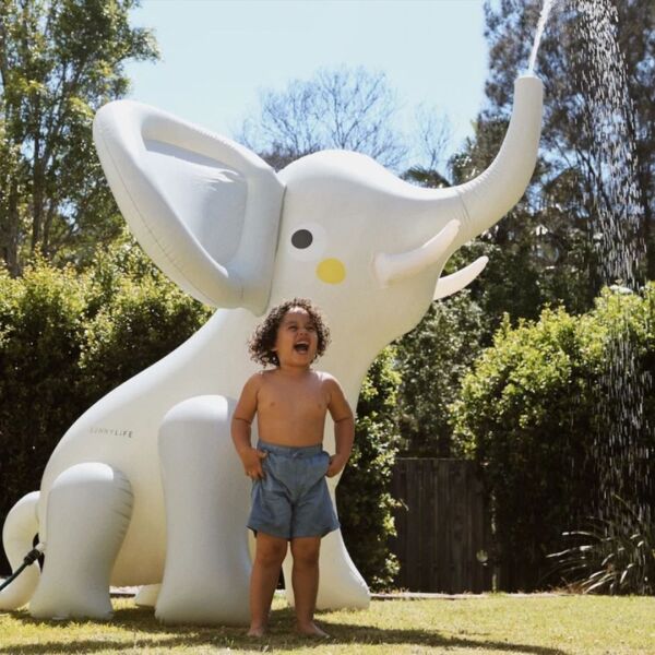 Inflatable Giant Sprinkler - Eli the Elephant 