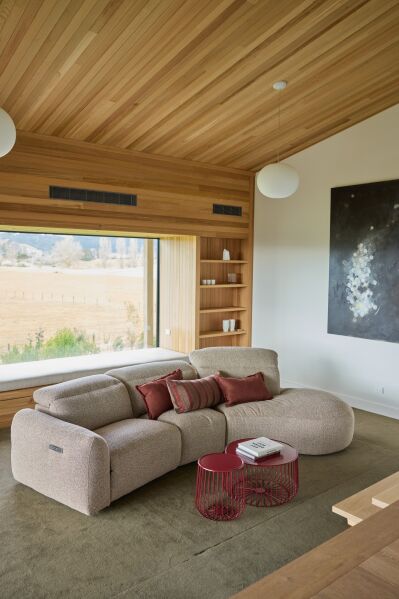 Leroy 3 Seater w/Chaise 