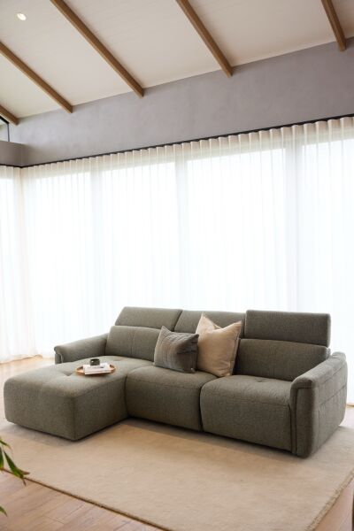 Leonardo 3 Seater W/ LHF Chaise 