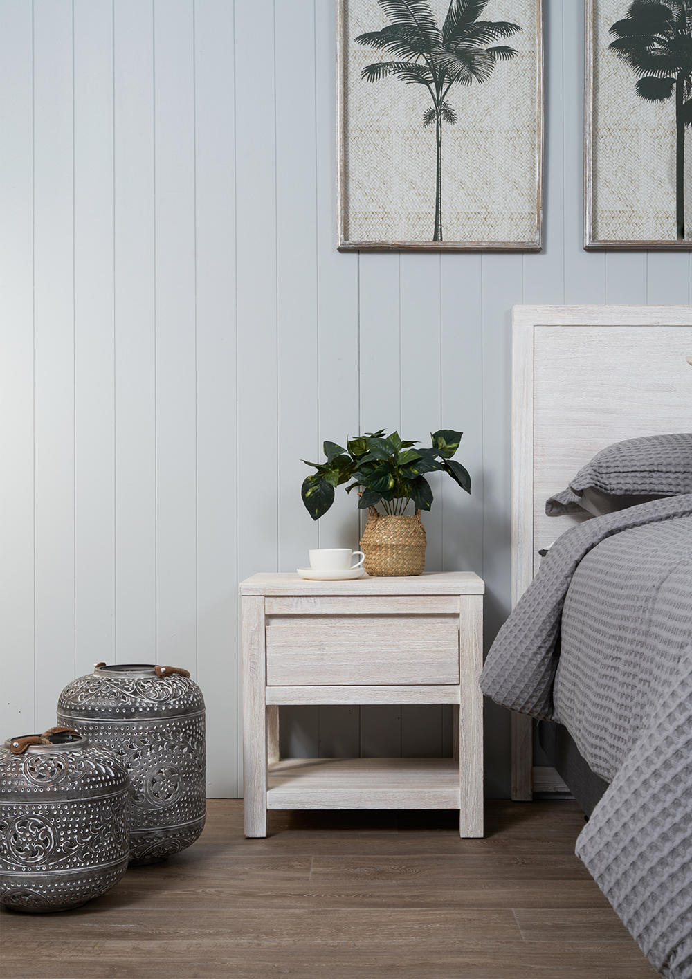 1COASTAL_Bedside_1Drawer_