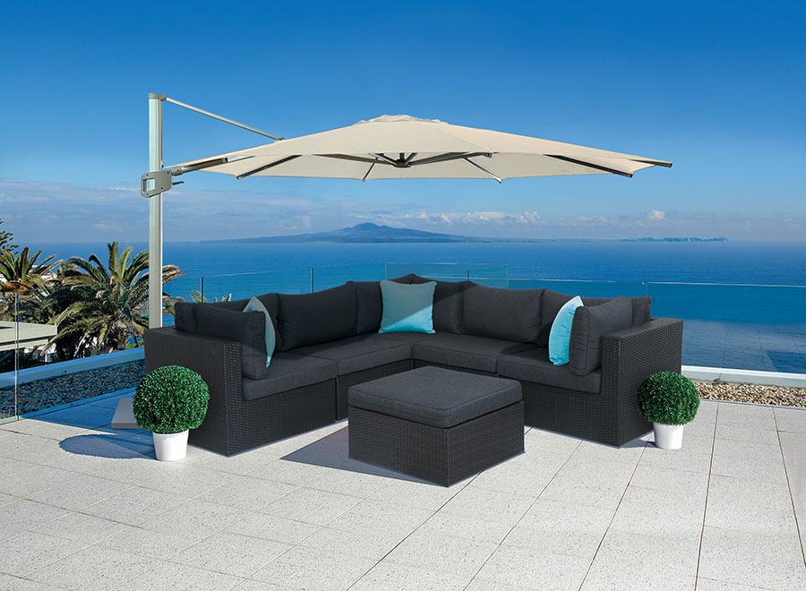 Mode-Bali-Canvas-Umbrella-blue-cushions-WEB